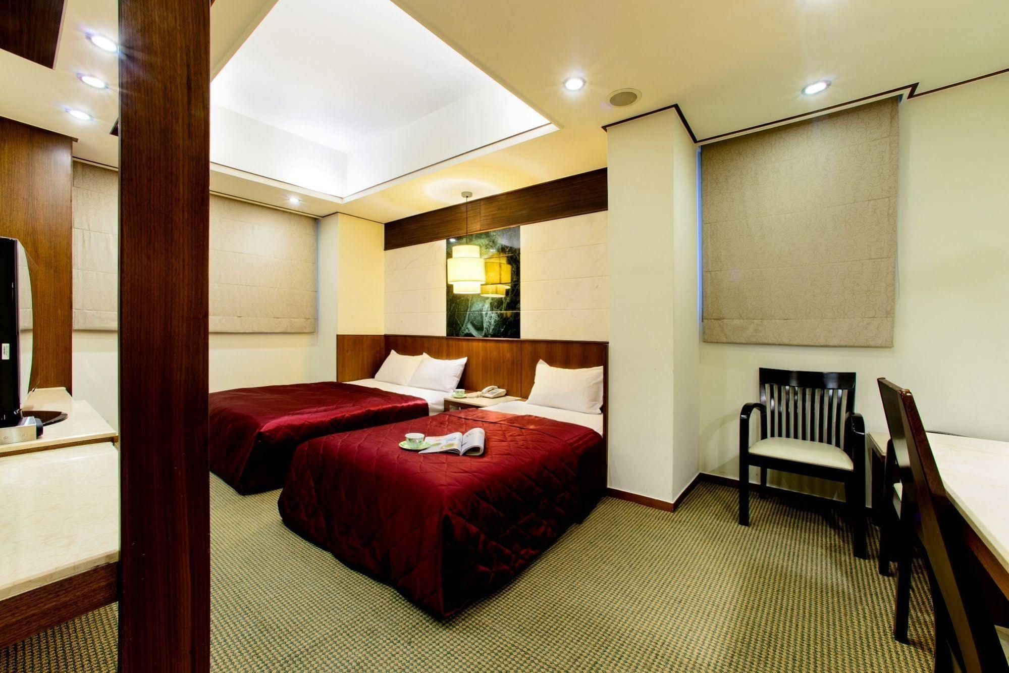 Kao Yuan Hotel - Zhong Shan Taichung Exteriör bild