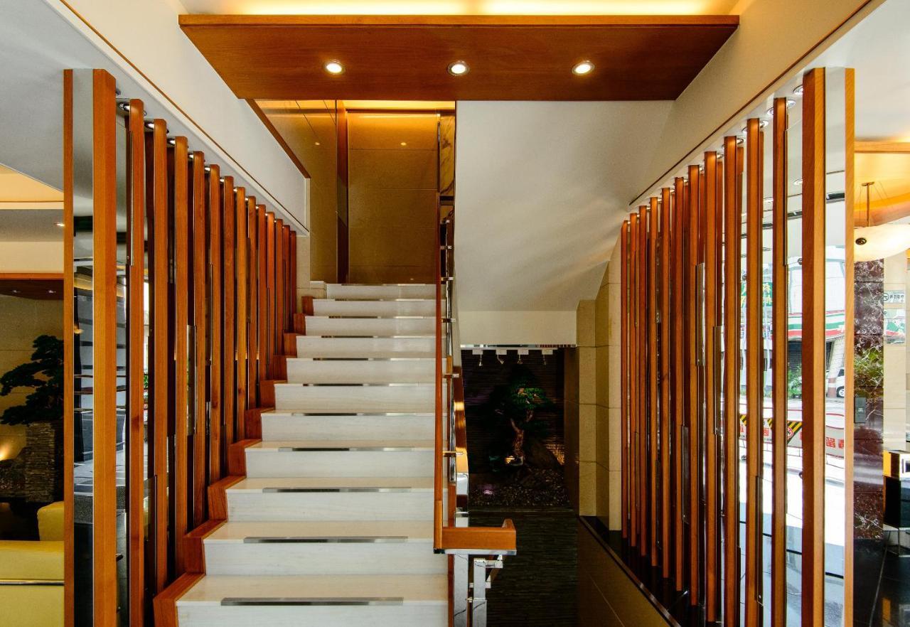 Kao Yuan Hotel - Zhong Shan Taichung Exteriör bild